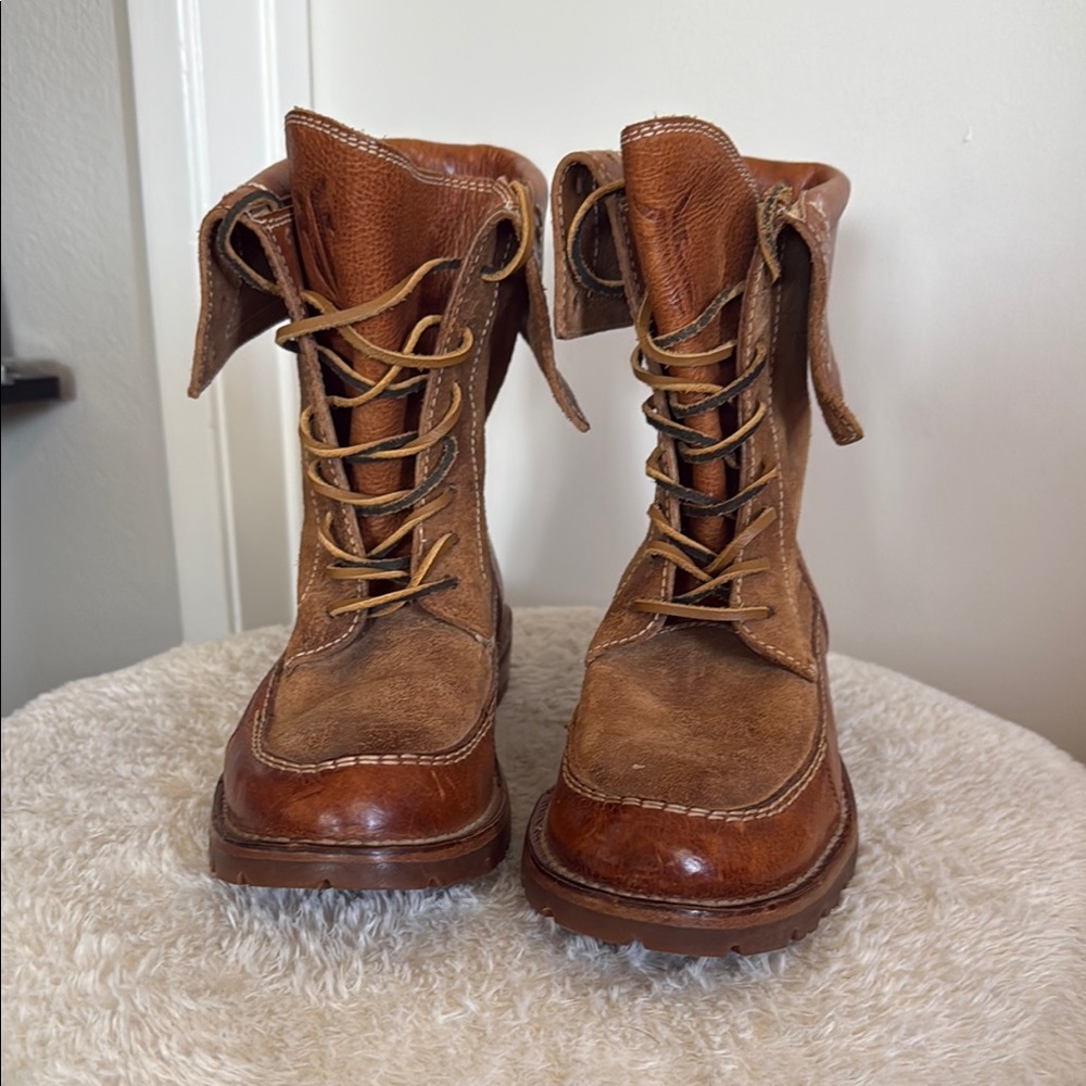 Women's Tan Lace Up Boots
